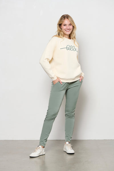 Travel Broek Penny Khaki | &Co Woman