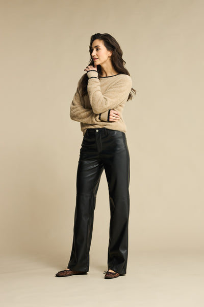 Trui Fluffy Clay / Black | Red Button