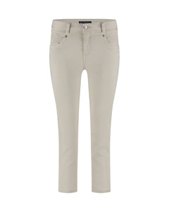 Capri Suze Jog Pearl | Red Button