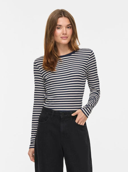 Top Viavera Navy | Vila
